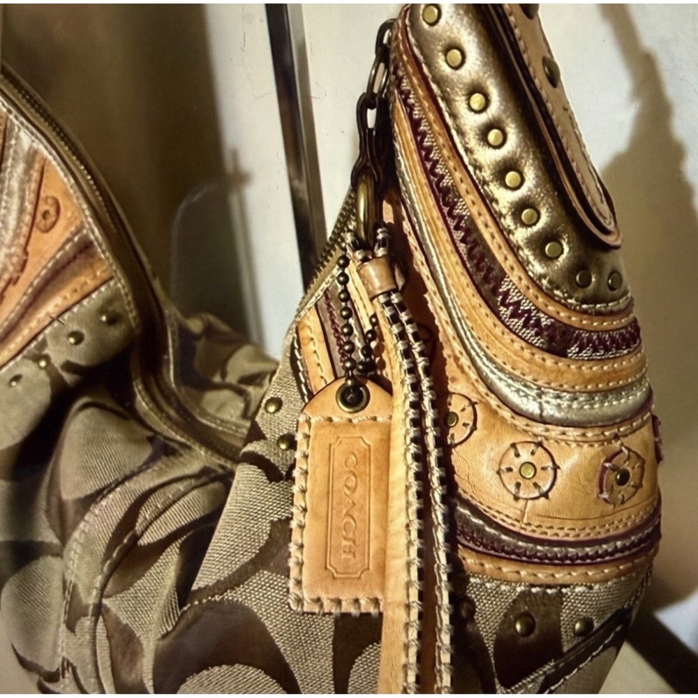 Coach Mia SoHo Large Hobo Patchwork Leather Canvas 2006 EUC - Picture 5 of 6